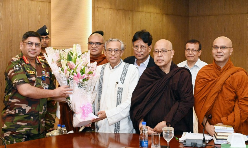 সেনাবাহিনী প্রধানের সাথে সৌজন্য সাক্ষাৎ করেন বাংলাদেশ বুদ্ধিস্ট ফেডারেশনের প্রতিনিধি দল